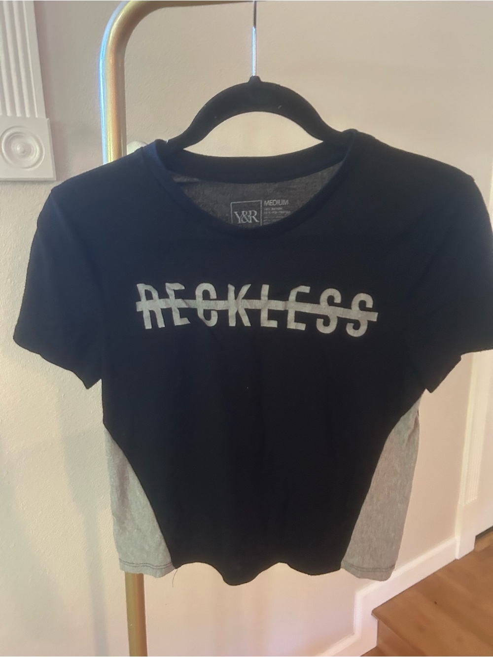 Y&R Young & Reckless Reckless Graphic Tee Black Gray Y2K Streetwear M